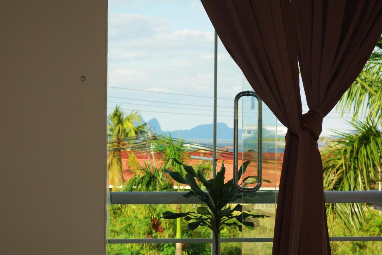 Ae Semporna Guesthouse 极潜旅店 エクステリア 写真