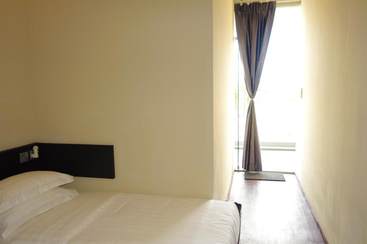 Ae Semporna Guesthouse 极潜旅店 エクステリア 写真