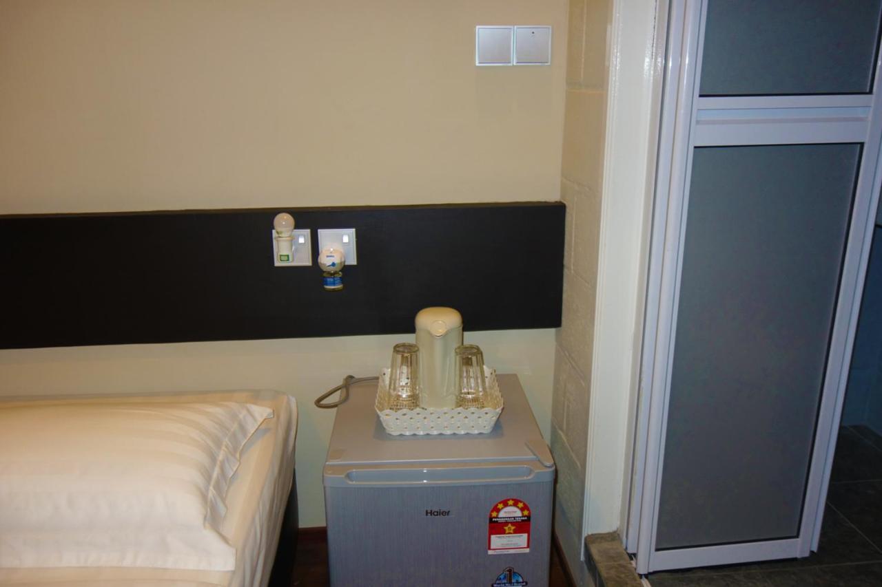 Ae Semporna Guesthouse 极潜旅店 エクステリア 写真