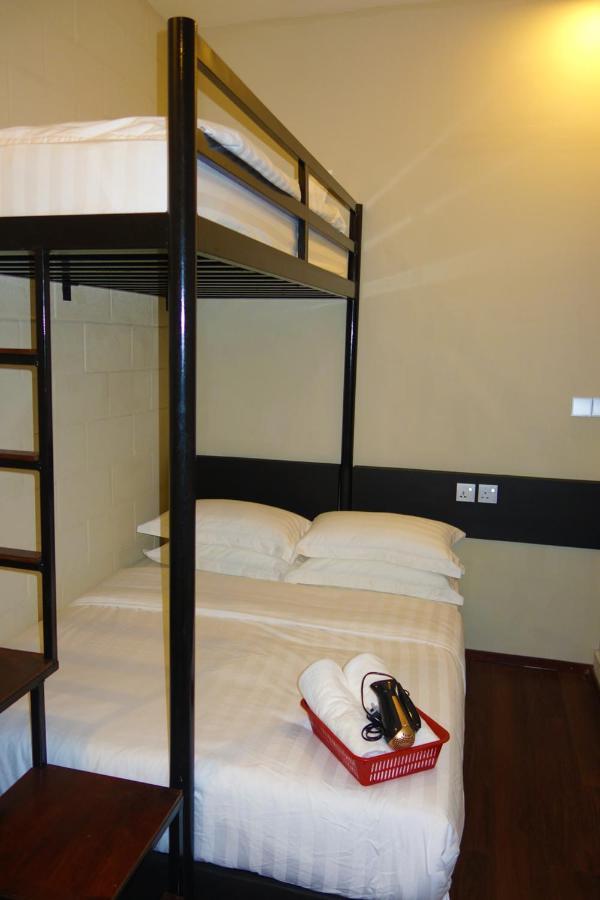Ae Semporna Guesthouse 极潜旅店 エクステリア 写真