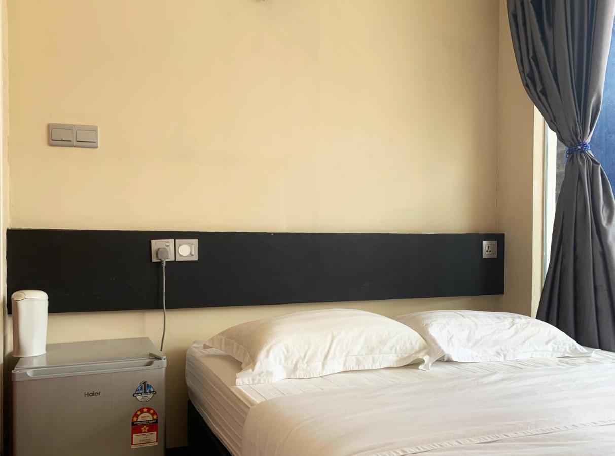 Ae Semporna Guesthouse 极潜旅店 エクステリア 写真
