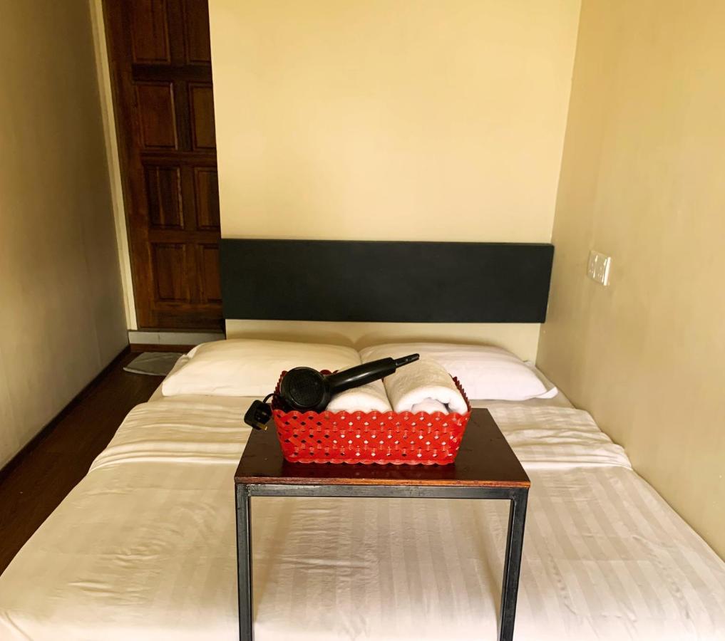 Ae Semporna Guesthouse 极潜旅店 エクステリア 写真
